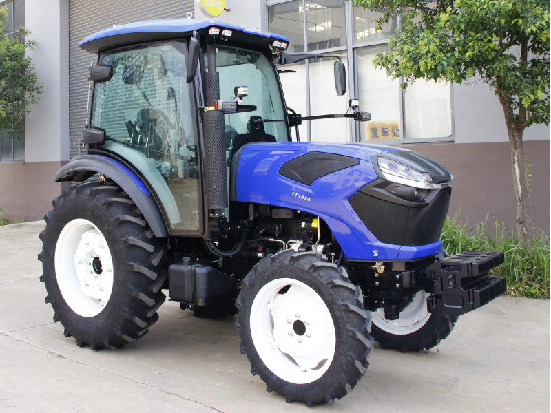 Malotraktor 1004 s AC kabínou (100 koní) modrý 9.50-24/16.9-30 Malotraktor 1004 s AC kabínou (100 koní) modrý 9.50-24/16.9-30