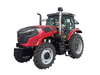 Traktor TT1504 (150 koní)